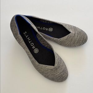 Rothy’s Classic Halo Gray White Round Toe Ballet Flats Shoes Travel Women’s 8.5
